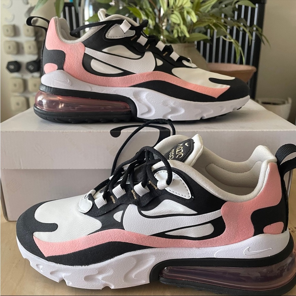Nike Air Max 270 React Black White Bleached Coral Women's Size 7